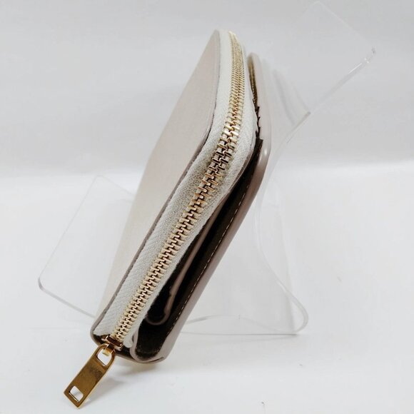 Authentic Saint Laurent Wallet Gold Leather mn302-021526 - Picture 3 of 9